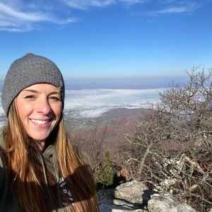 Meet your Posher, Julia